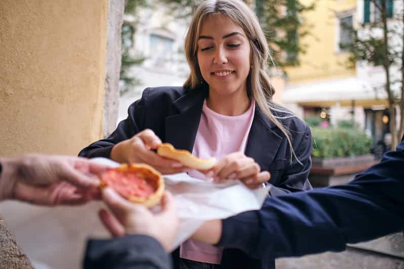 1.5 Hour Food Tour in Verona with Tastings & Sightseeing - Starting at Redoro with olive oil and bruschetta