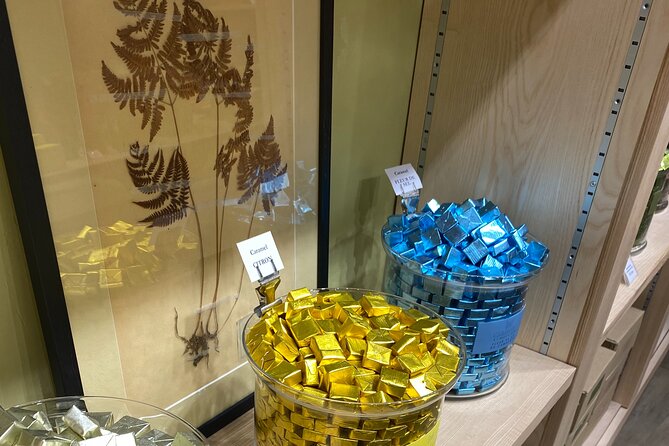 2-Hour Foodie Tour with 10 Tastings in Aix-en-Provence - Calissons and nougat explain Aix’s candy tradition