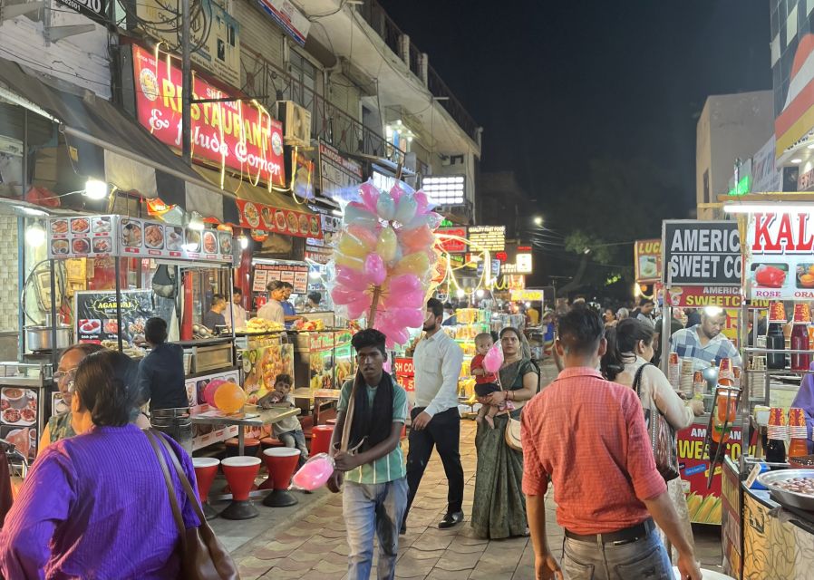 Agra: Sadar Bazar Food Market Night Walking Tour by Tuk-Tuk - Why Sadar Bazar is a good evening stop