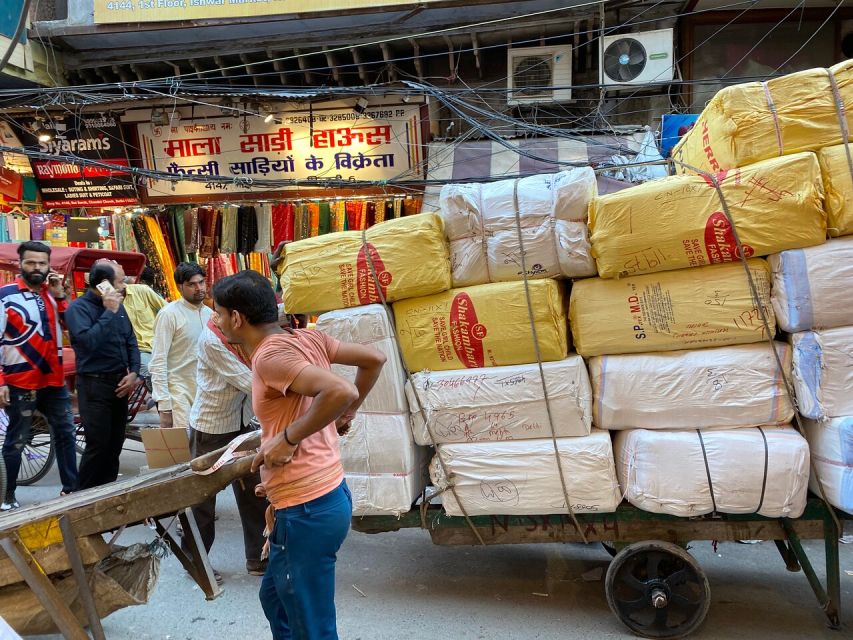 Agra: Street Food Tour with Spice Market on Tuk-Tuk Ride - What Amir and Shubham bring to the tour