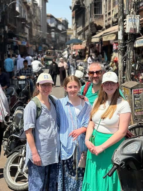Agra: Street Food Walking Tour, Spice Market, & Tuk-tuk Ride - Key points at a glance