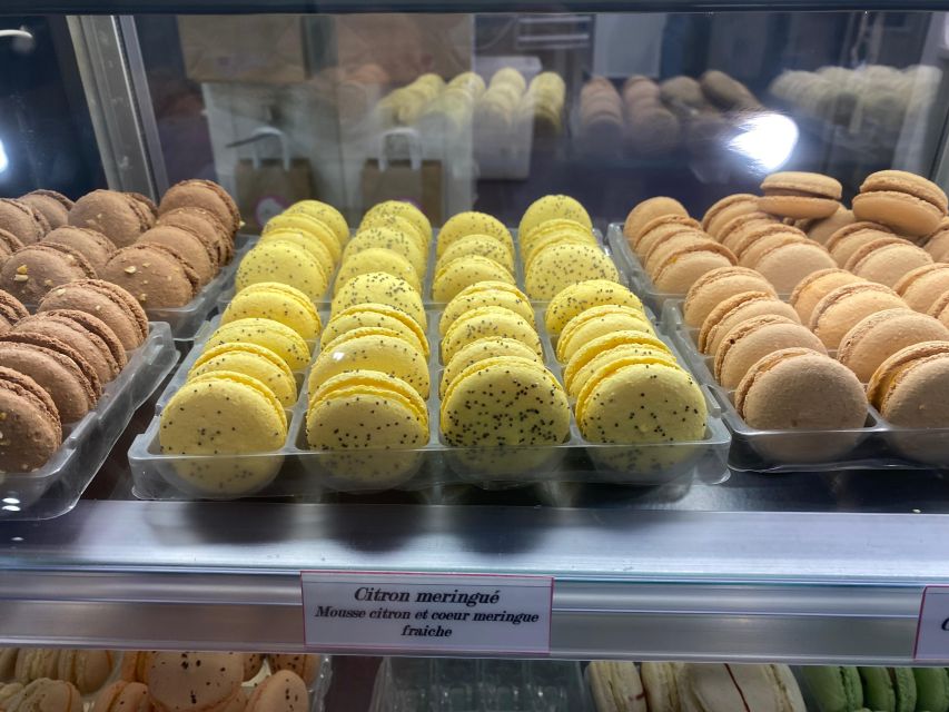 Aix-en-Provence: Guided Foodie Tour with Tastings - A food tour built around small stops in Aix