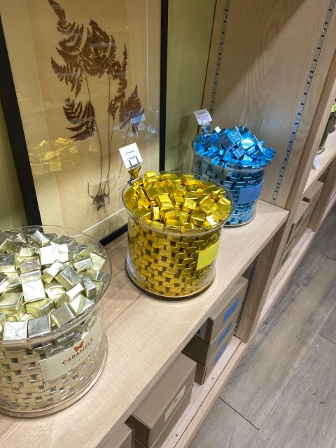Aix-en-Provence: Guided Foodie Tour with Tastings - Épicerie aux Huiles focuses on regional olive oil