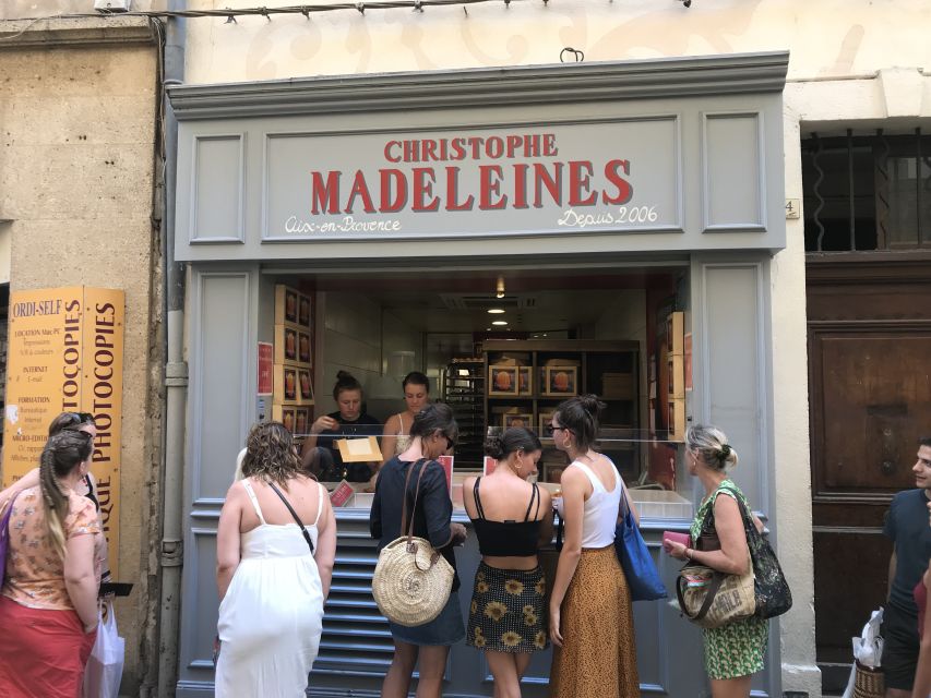 Aix-en-Provence: Guided Foodie Tour with Tastings - Puyricard Chocolaterie starts the walk on a sweet note