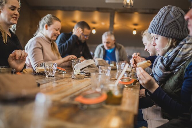 Akureyri Food Walk With 5 Tastings and a Local Guide - A relaxed route, not a mileage challenge