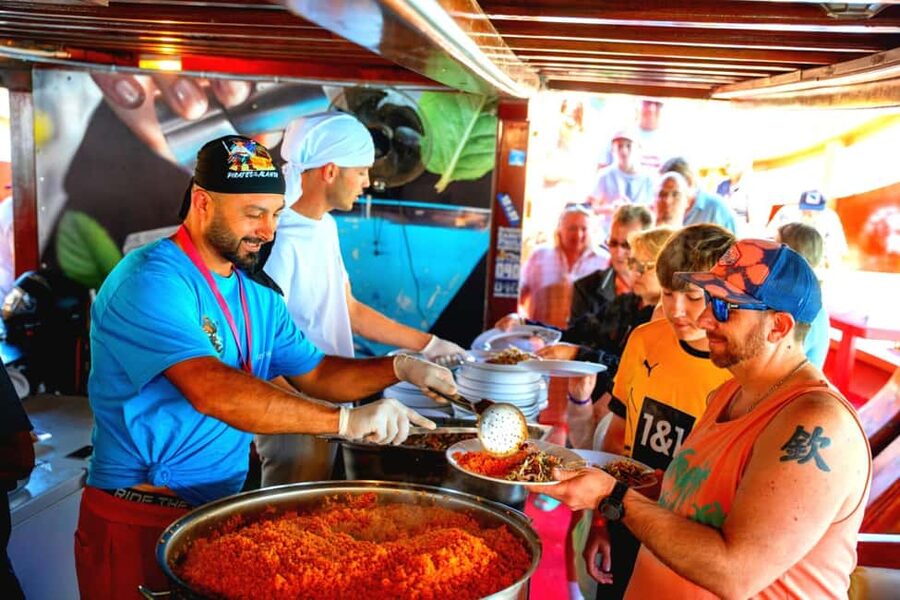 Alanya: Pirate Boat Tour with Food and Drinks - What the food, drinks, and paid extras really mean