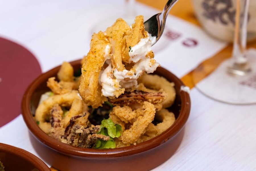 Alcudia: Self-Guided Gourmet Tapas and Wine Tour - Booking details worth keeping in mind