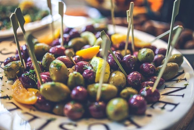 Alicante Wine Tasting and Tapas for Foodies - Who should book this Alicante food walk?