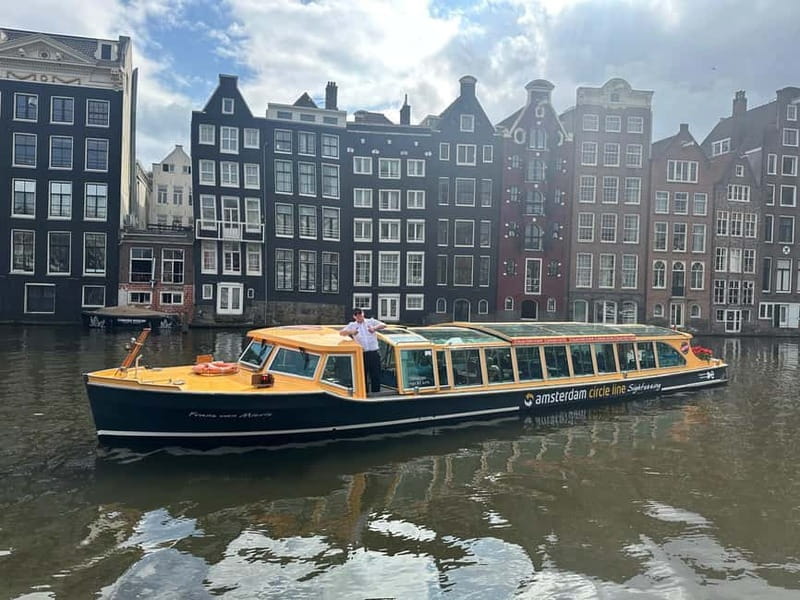 Amsterdam canal cruise with culinary burger or cheese & wine - How the hosting affects the experience