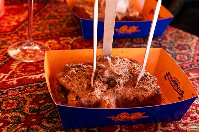 Amsterdam Food Tour: +10 Tastes, Culture and Canals with Sherpa - Runstraat cheese tasting: a strong Dutch classic