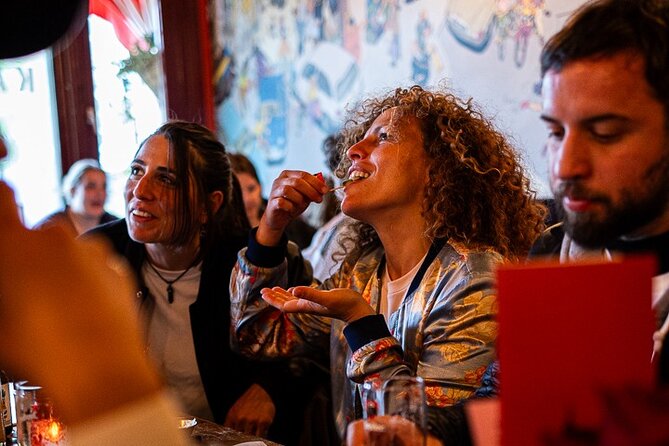 Amsterdam Food Tour: +10 Tastes, Culture and Canals with Sherpa - The Jordaan: cobbled streets and a different Amsterdam