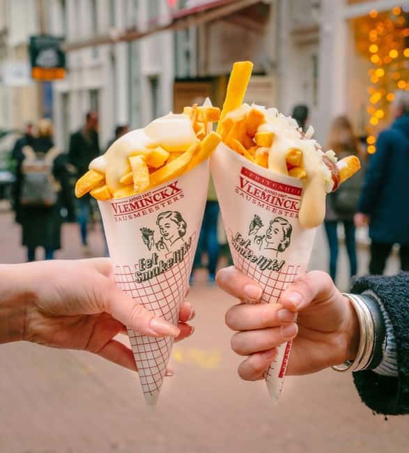 Amsterdam: Guided Cultural Food Tour in English or German - Tasting Dutch staples and multicultural snacks