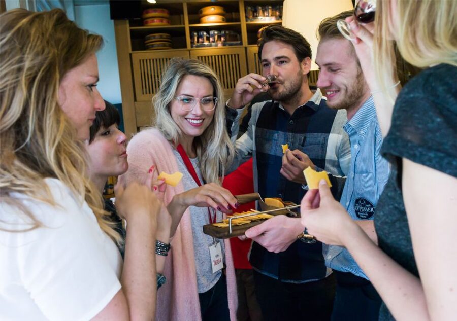 Amsterdam: Guided Cultural Food Tour in English or German - Multatuli and the Begijnhof finish