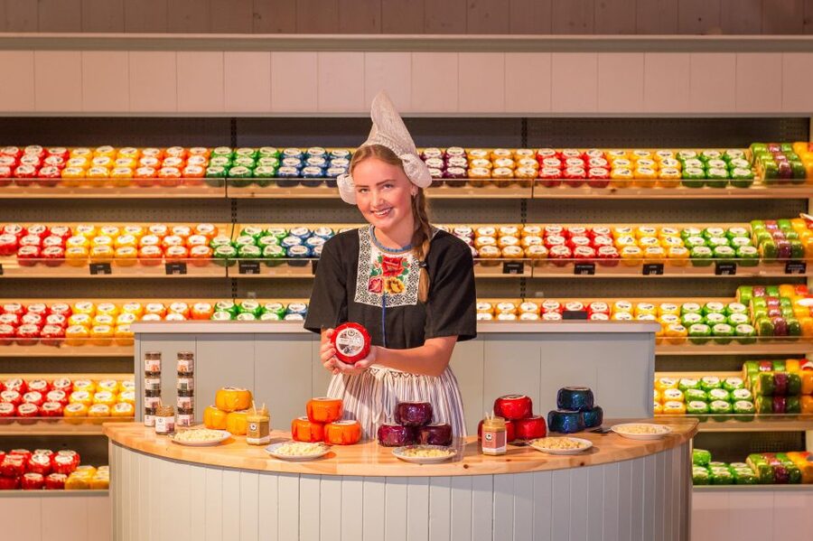Amsterdam: Guided Zaanse Schans, Windmills & Cheese Tour - Choosing what to do during free time