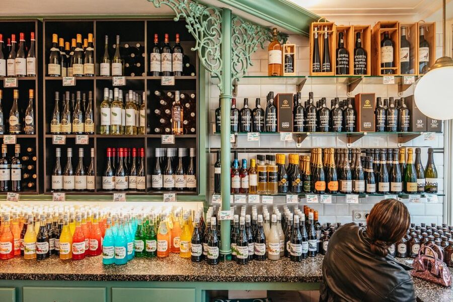 Amsterdam: Jordaan District Local Food Walking Tour - The food goes beyond the usual Amsterdam checklist