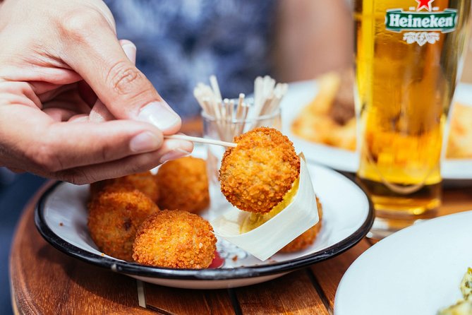 Amsterdam Private Culinary Kickstart Tour - The food is only half the lesson