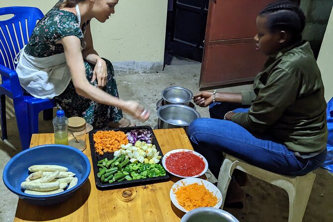 Arusha: Traditional Tanzania Cooking Class & Food Market Tour - Riding local transport to Sanawari