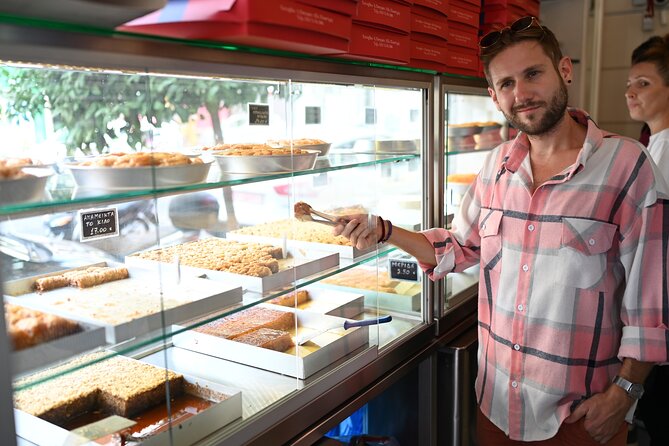 Athens Off-the-Beaten-Path Gastronomy: Secret Authentic Flavors - What the guides add to the food