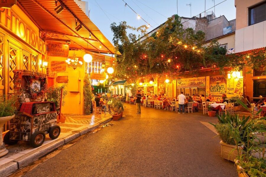 Athens: Premium Food and Wine Tasting Tour in the evening - A full Greek dinner with regional dishes