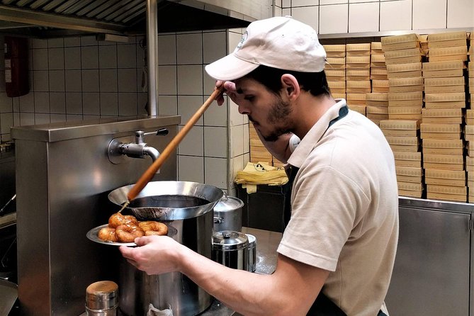 Athens Street Food Tour: Explore City's Iconic Eateries - What you actually eat during the two and a half hours