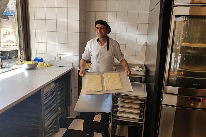 Athens: The Classic Food Tasting Tour - Mezze turns the tasting into lunch
