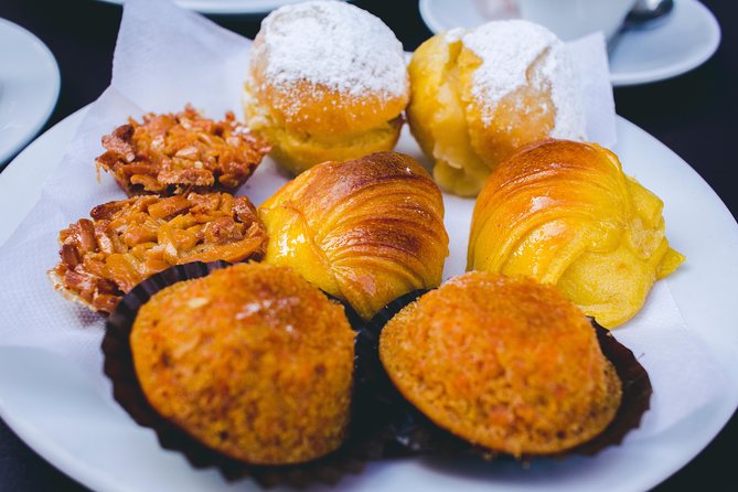 Authentic Food and Wine Tour in Porto by Food Lover Tour - Who should book this food walk?