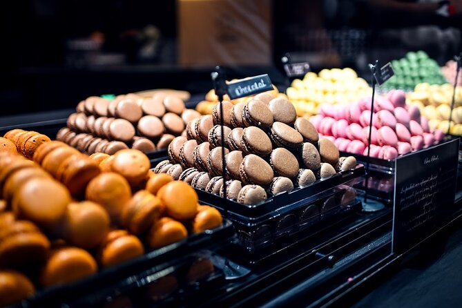 Authentic Parisian Gourmet Food Tour with 10 Local Dishes & Wines - Choosing Montmartre or Notre Dame