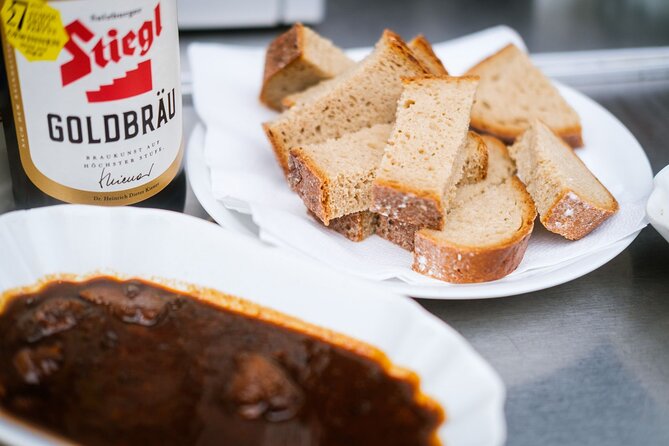 Authentic Vienna Food Tour inc. lunch, street food, 3 drinks - Coffee in Neubau