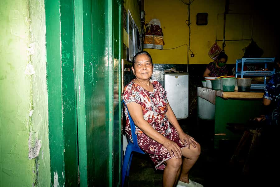 Bali: Bites Food Tour with over 15 Tastings - Soto babat at a long-running warung
