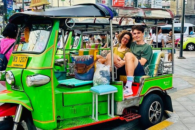 Bangkok 3-in-1 Tour: Longtail Boat,TukTuk & Street Food Adventure - Chinatown at the right hour