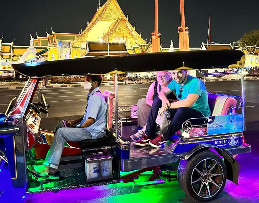 Bangkok Adventure Tuk Tuk Food Tour - Why this Bangkok food tour works best at night