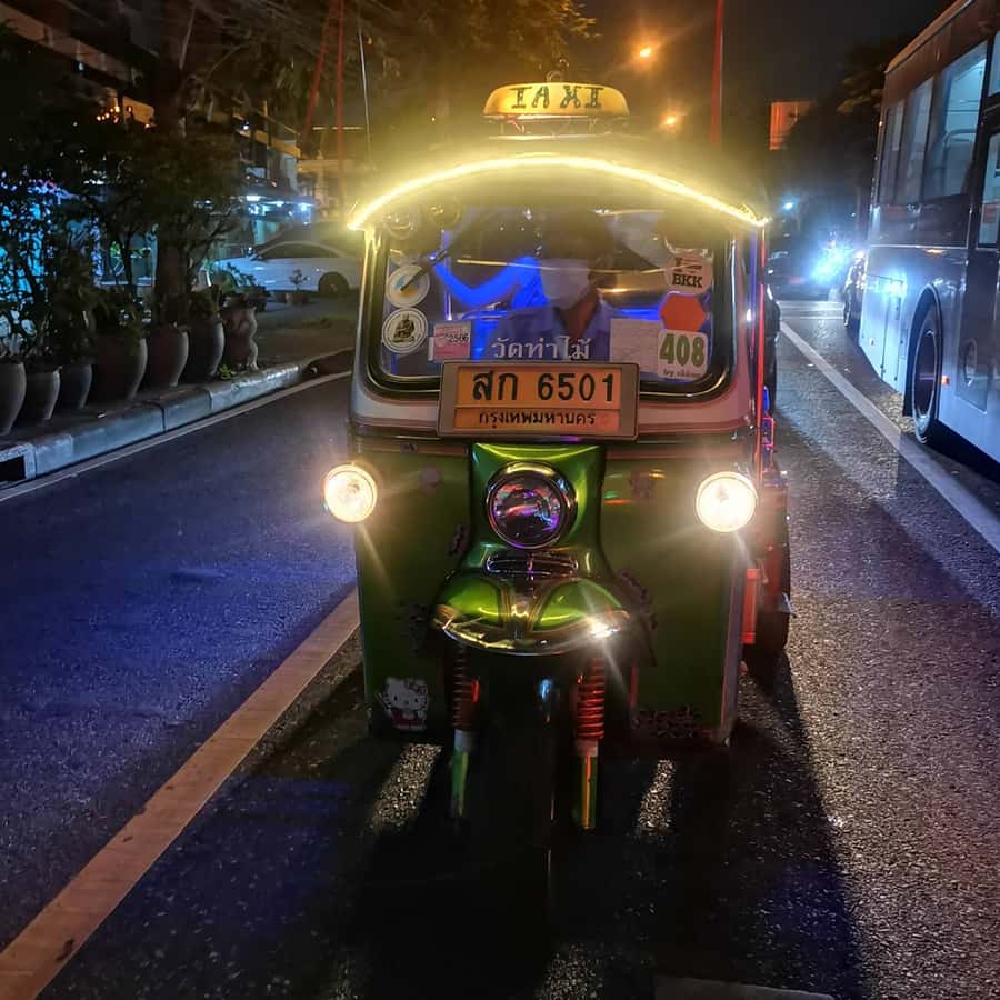 Bangkok Adventure Tuk Tuk Food Tour - Tuk tuk rides between Chinatown and Old Bangkok