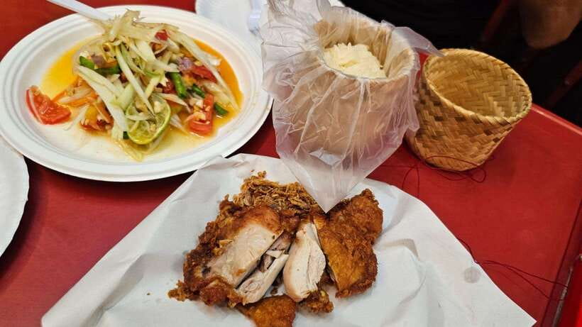 Bangkok Authentic Tasting Thai-Chinatown Walking Food Tour - Michelin Guide food without a formal restaurant bill
