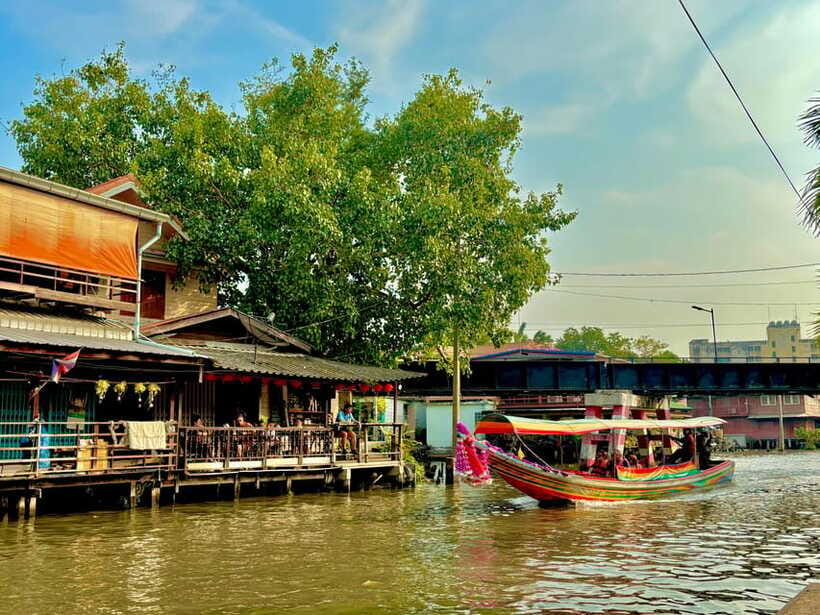 Bangkok: Bike, Boat & Food Tour in Thonburi - The one-hour longtail boat ride through Bangkok Yai