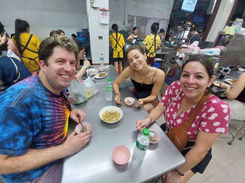 Bangkok: Chinatown Food Tour with Michelin Food Stalls - Why this Chinatown food tour works