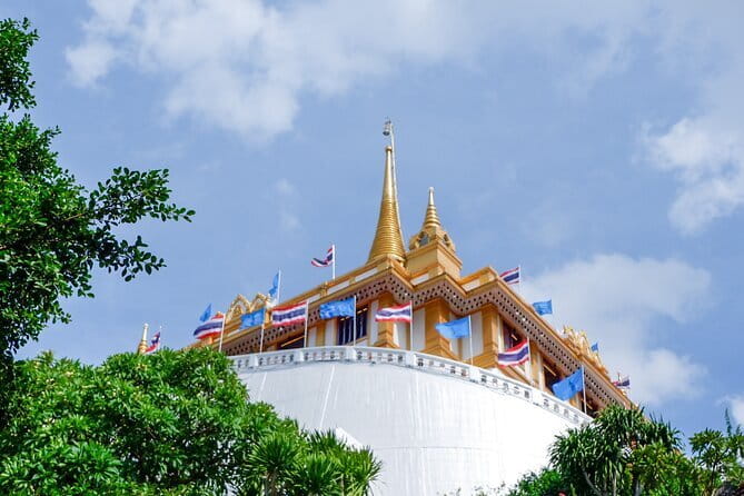 Bangkok Evening Food Tour by Tuktuk - Phra Nakhon serves bold Isan flavors
