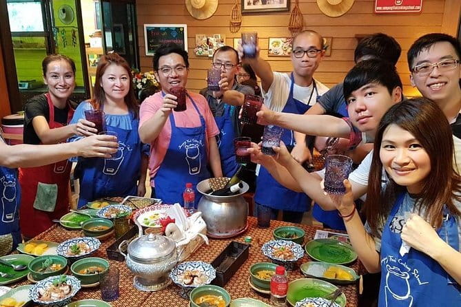 Bangkok Evening Food Tour by Tuktuk - Is $75 a fair price for four hours?