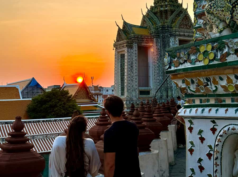Bangkok: Highlights with Food Tour & Sunset in Wat Arun - Why this Bangkok tour works so well