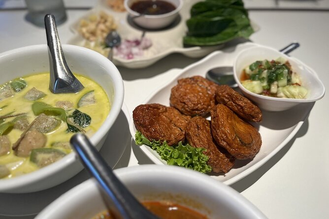Bangkok Michelin Food Tour (3 Stops, 8 tastings) - Why this Bangkok food tour feels different