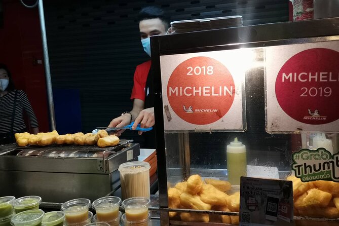 Bangkok: Michelin Guide Street Food Tour by Tuk Tuk - Crab fried rice, lime, and chilies
