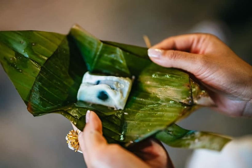 Bangkok: Midnight Food Tour by Tuk-Tuk - Who should book this experience?