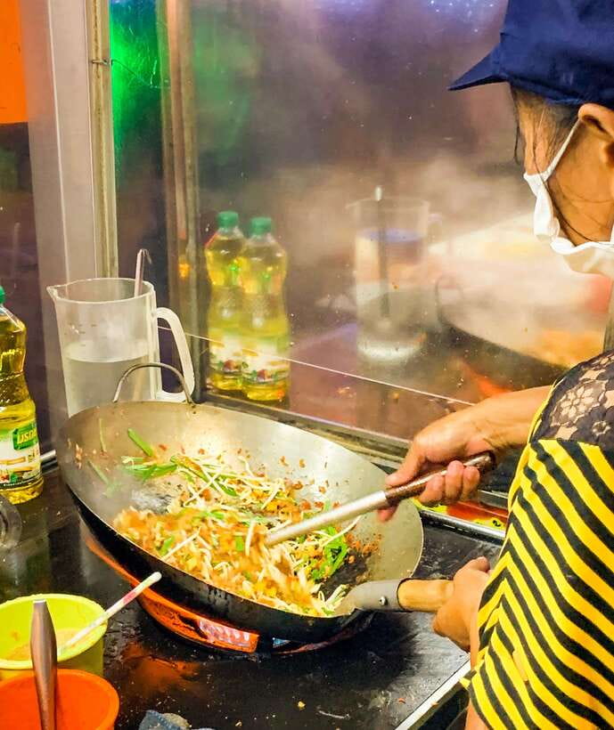 Bangkok: Must-Try Hidden Bike & Food Experience - Secret stops, canals, and the ride back