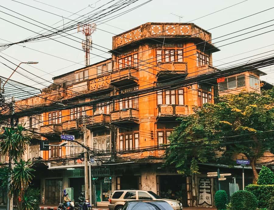 Bangkok: Street Art and Street Food Walking Tour - Klong San Market and the first taste