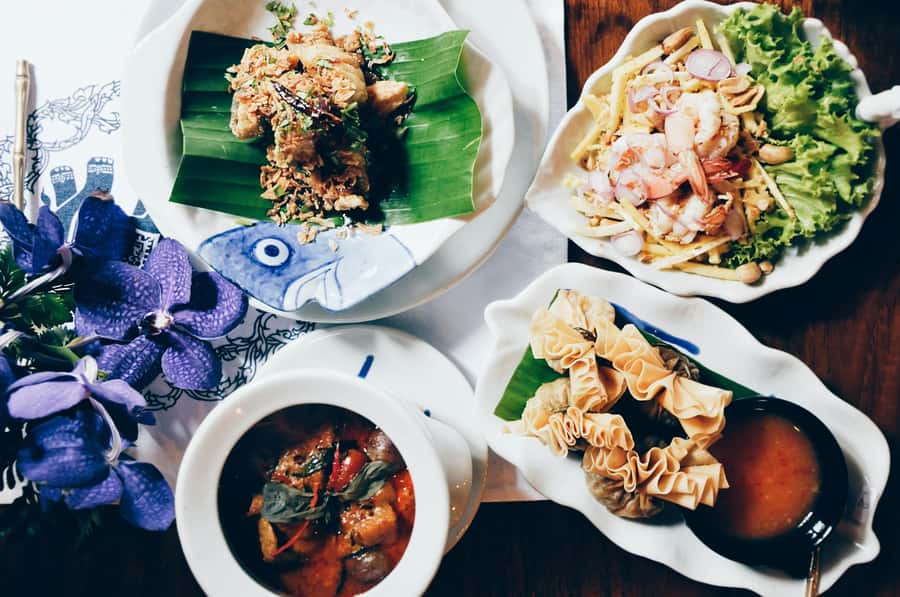 Bangkok: Street Art and Street Food Walking Tour - Meeting at Saphan Taksin BTS