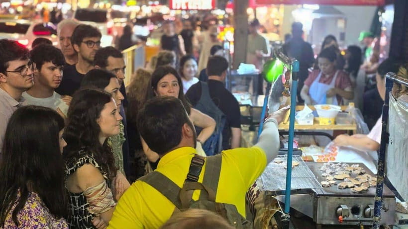 Bangkok: Street Food Tasting Tour at Night - Key points to know before booking