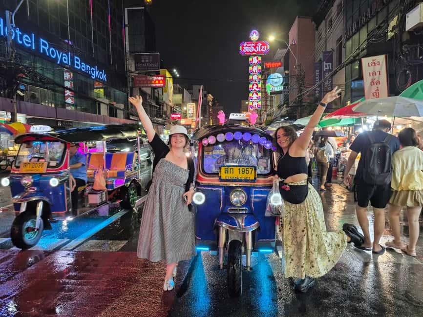 Bangkok: Tuk Tuk Adventure Chinatown Michelin Food & Temples - Meeting at MRT Sam Yan and settling into the tuk tuk
