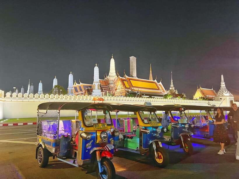 Bangkok Tuk-Tuk by Night with Chinatown Street Food Meal - Why Bangkok works better after sunset