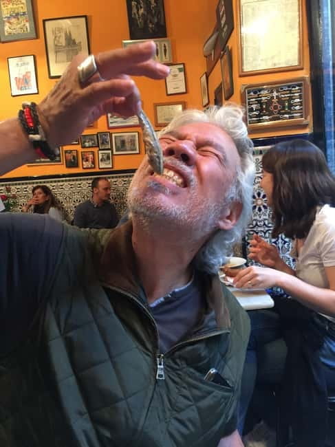 Barcelona: 3-Hour Sips, Sites & Bites Food & History Tour - Why this food walk works so well