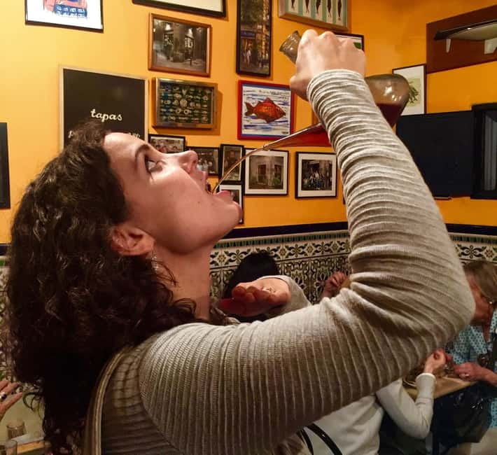Barcelona: 3-Hour Sips, Sites & Bites Food & History Tour - El Born: history between plates