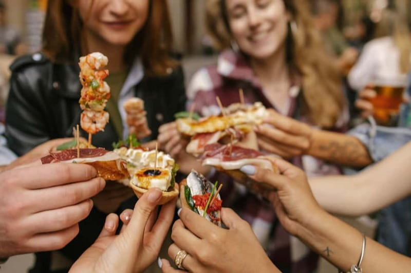 Barcelona: Food Walking Tour with Tapas and Wine - Why this Barcelona food walk works